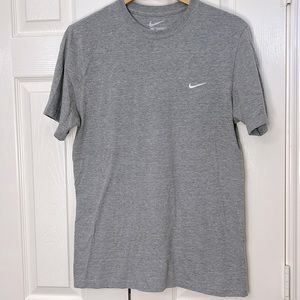 Nike Gray Cotton T shirt 100% Cotton Regular Fit Size Medium